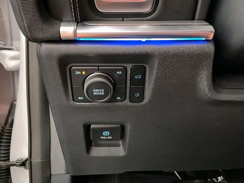 Used 2025 Ford Expedition Platinum AWD/4WD image 42