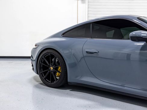 Used 2023 Porsche 911 Carrera image 29