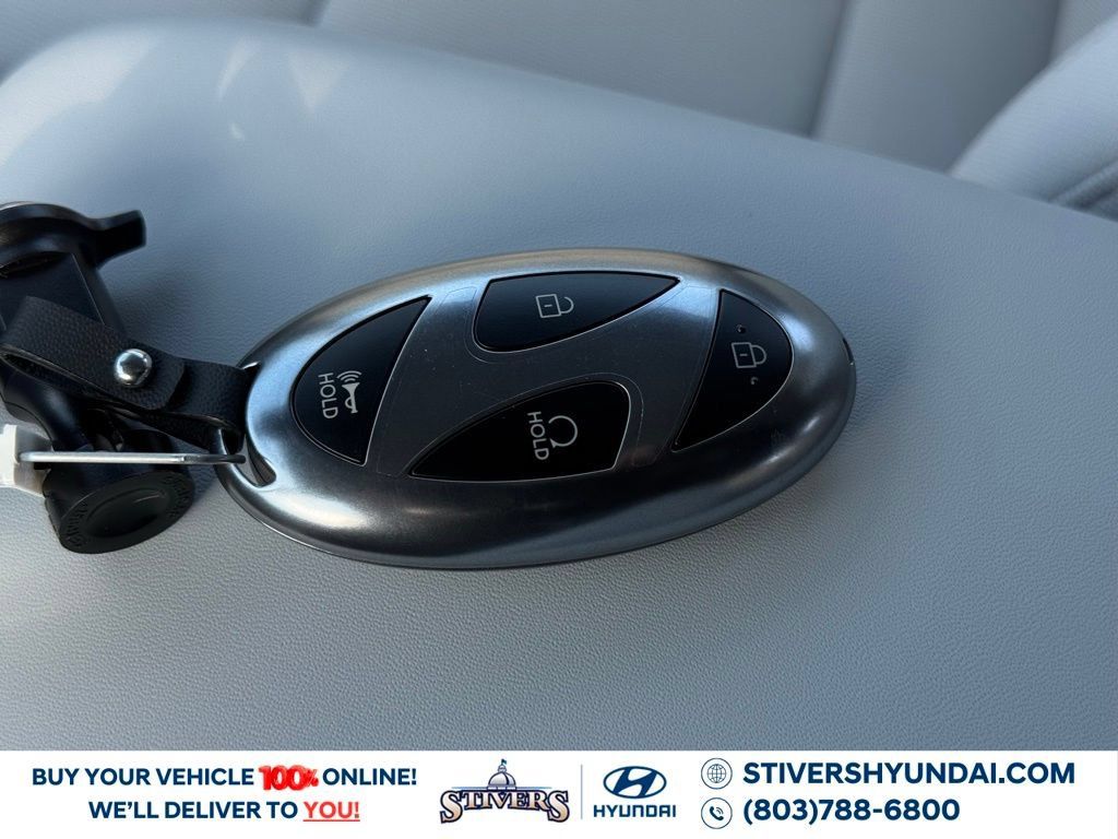 Used 2026 Hyundai Kona SE FWD image 28