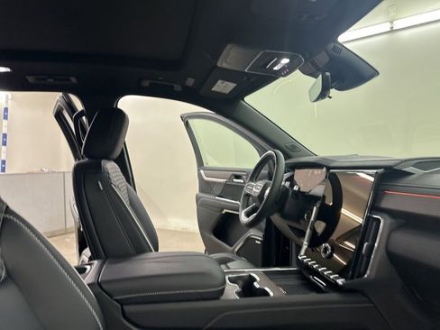 New 2026 GMC Acadia Denali w/ Super Cruise Package AWD/4WD image 18