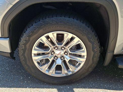 Used 2025 GMC Sierra 1500 Denali AWD/4WD image 10