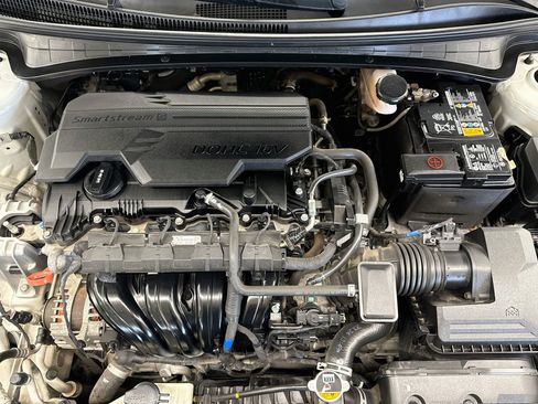 Used 2021 Hyundai Elantra SEL FWD image 33