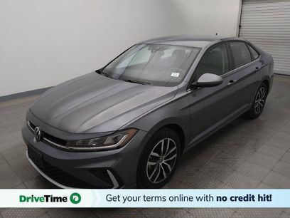 Used 2025 Volkswagen Jetta SE