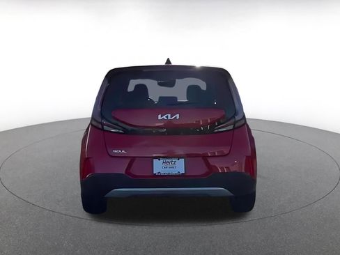 Used 2025 Kia Soul LX w/ LX Technology Package image 10