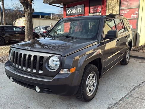 Used 2016 Jeep Patriot Sport w/ Power Value Group image 3