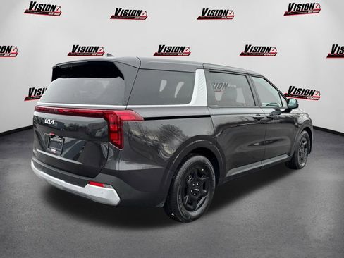 New 2026 Kia Carnival FWD image 5