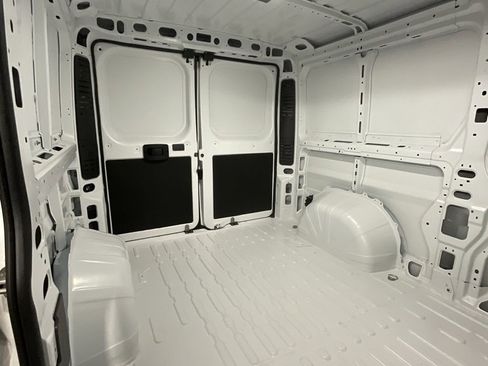 Used 2024 RAM ProMaster 3500 w/ Convenience Group image 14