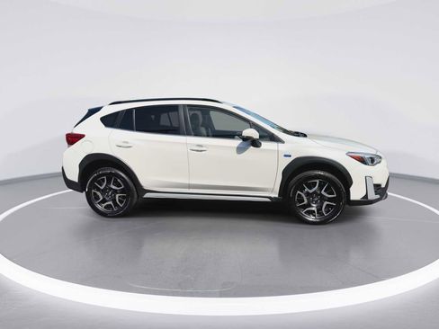 Used 2023 Subaru Crosstrek Hybrid w/ Moonroof Package w/Navigation AWD/4WD image 9