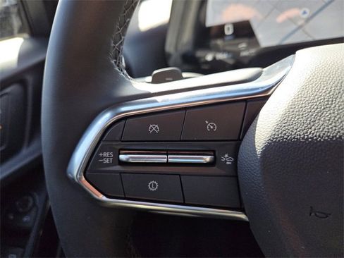 New 2026 Chevrolet Equinox LT w/ Convenience Package II image 31