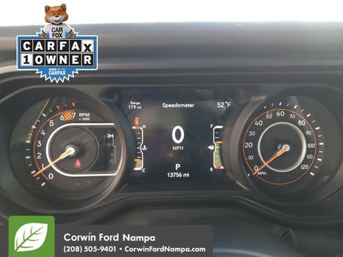 Used 2024 Jeep Wrangler Willys image 15