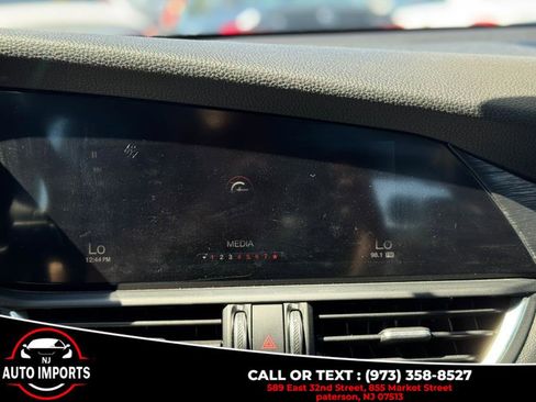 Used 2019 Alfa Romeo Giulia AWD image 27