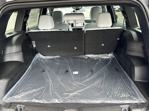 New 2026 Jeep Cherokee Laredo AWD/4WD image 29