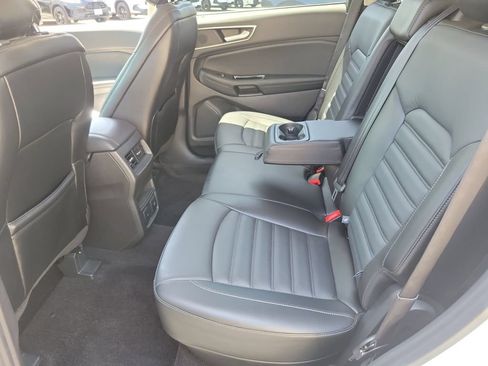 Used 2016 Ford Edge SEL w/ Equipment Group 201A FWD image 15