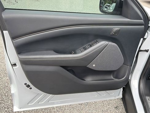 Used 2021 Ford Mustang Mach-E Premium RWD image 16