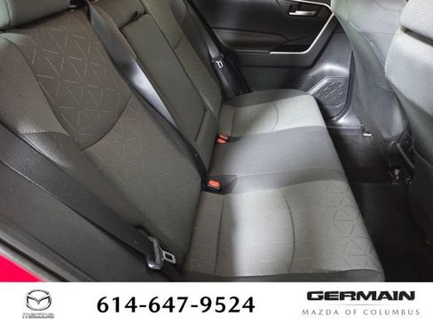 Used 2020 Toyota RAV4 XLE w/ Convenience Package AWD/4WD image 22