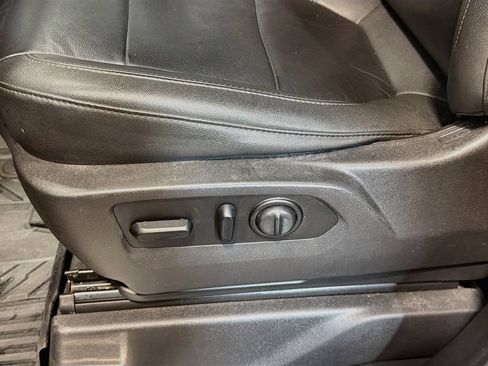 Used 2021 Chevrolet Silverado 1500 RST AWD/4WD image 18