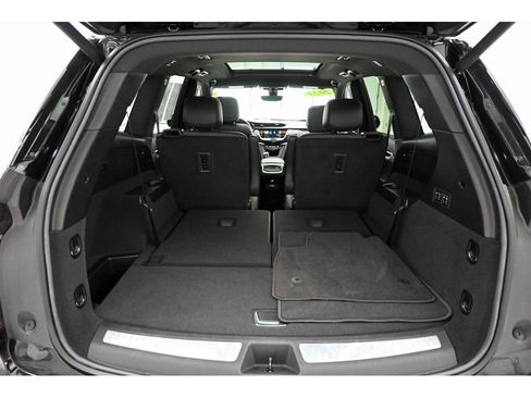 Certified 2023 Cadillac XT6 Premium Luxury AWD/4WD image 68