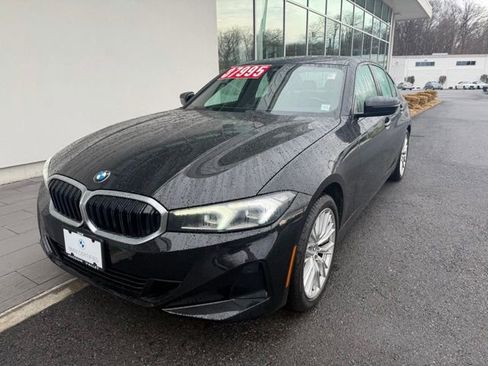 Certified 2023 BMW 330i xDrive Sedan w/ Convenience Package image 3