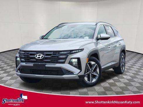 Used 2025 Hyundai Tucson SEL FWD image 1