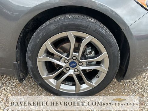Used 2019 Ford Fusion SEL image 35