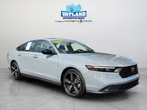 Used 2024 Honda Accord Sport image 7