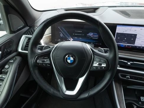 Used 2025 BMW X5 xDrive40i AWD/4WD image 24
