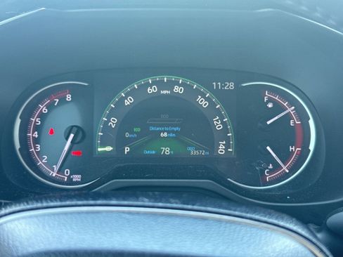 Used 2019 Toyota RAV4 Limited image 19