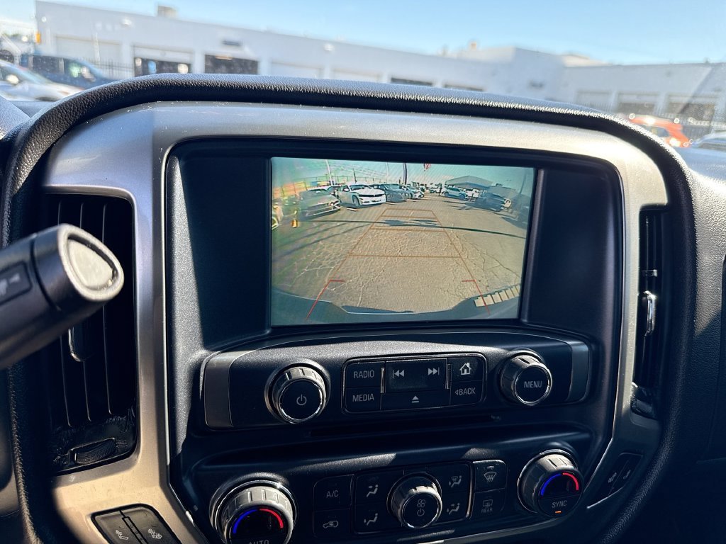 Used 2018 Chevrolet Silverado 1500 LT w/ All Star Edition AWD/4WD image 17