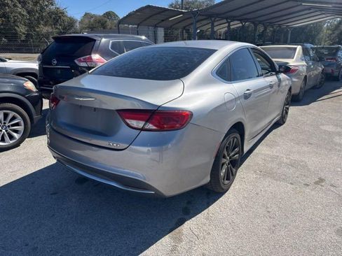 Used 2015 Chrysler 200 Limited image 4