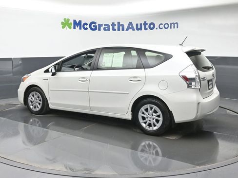 Used 2014 Toyota Prius V Two image 21