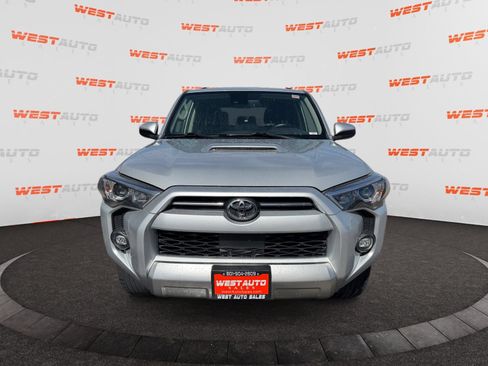 Used 2021 Toyota 4Runner TRD Off-Road AWD/4WD image 8