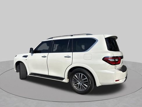 Used 2022 Nissan Armada SV w/ SV Appearance Package RWD image 6