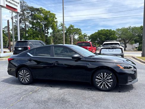 New 2026 Nissan Altima 2.5 SV w/ SV Special Edition Package FWD image 28