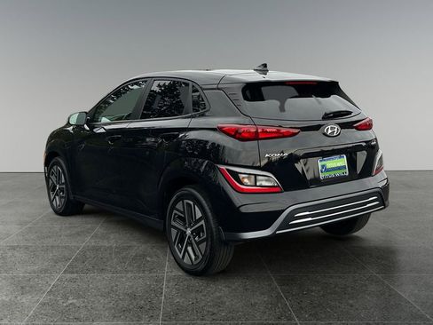 Used 2023 Hyundai Kona SEL w/ Cargo Package FWD image 7