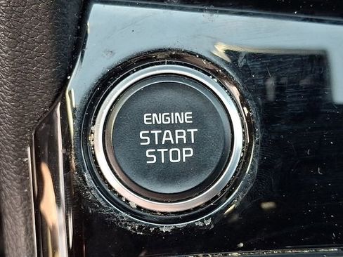 Used 2024 Kia Sportage SX image 23