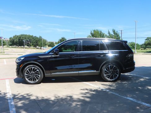 Used 2020 Lincoln Aviator Reserve w/ Equipment Group 202A AWD/4WD image 4