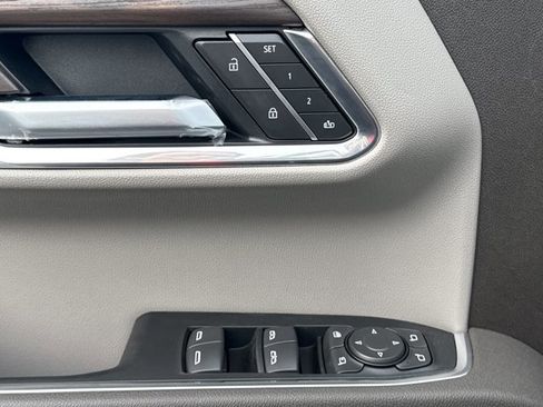 New 2026 GMC Sierra 1500 SLT image 19