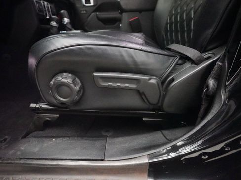 Used 2021 Jeep Gladiator Willys image 27