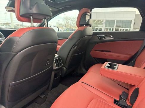 Used 2025 Kia Sportage SX image 35