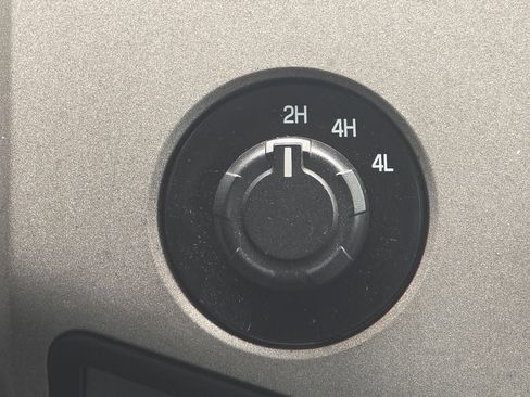 Used 2013 Ford F250 XLT AWD/4WD image 16