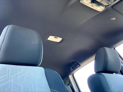 Used 2022 Toyota Tacoma TRD Off-Road image 14