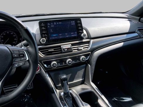 Used 2022 Honda Accord Sport image 7