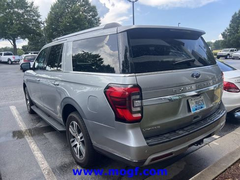 Used 2024 Ford Expedition Max Limited AWD/4WD image 2