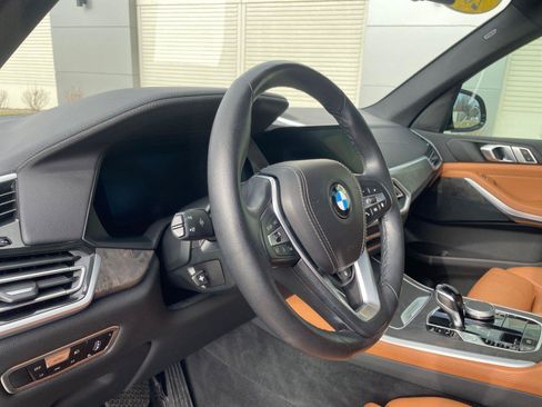 Used 2022 BMW X5 xDrive40i w/ Premium Package image 25