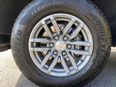 Used 2026 Chevrolet Colorado LT image 41