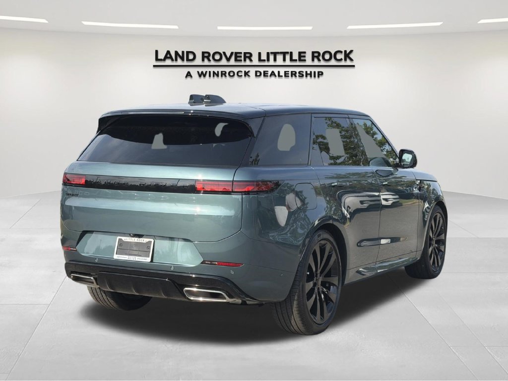 Used 2026 Land Rover Range Rover Sport Dynamic SE AWD/4WD image 2