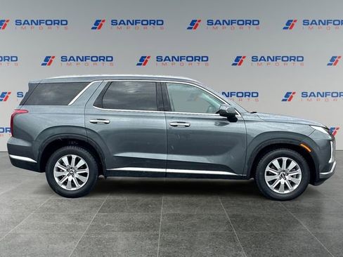 Used 2024 Hyundai Palisade SEL FWD image 6