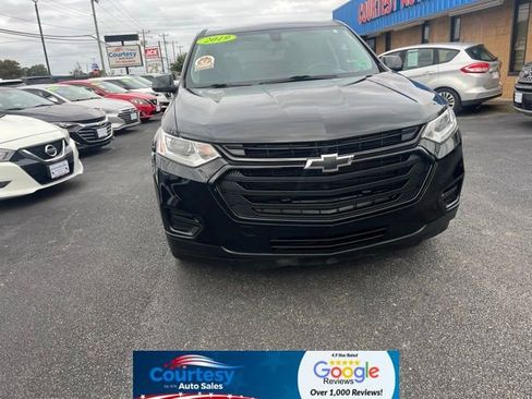 Used 2019 Chevrolet Traverse LS w/ LPO, Blackout Package image 4