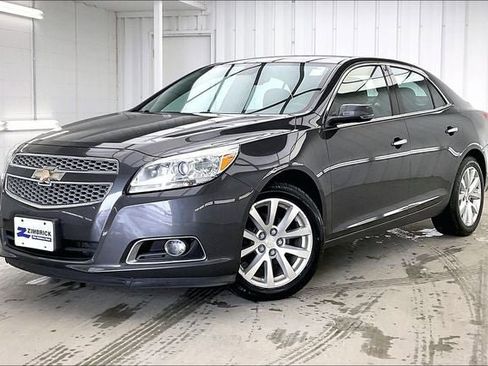 Used 2013 Chevrolet Malibu LTZ image 2