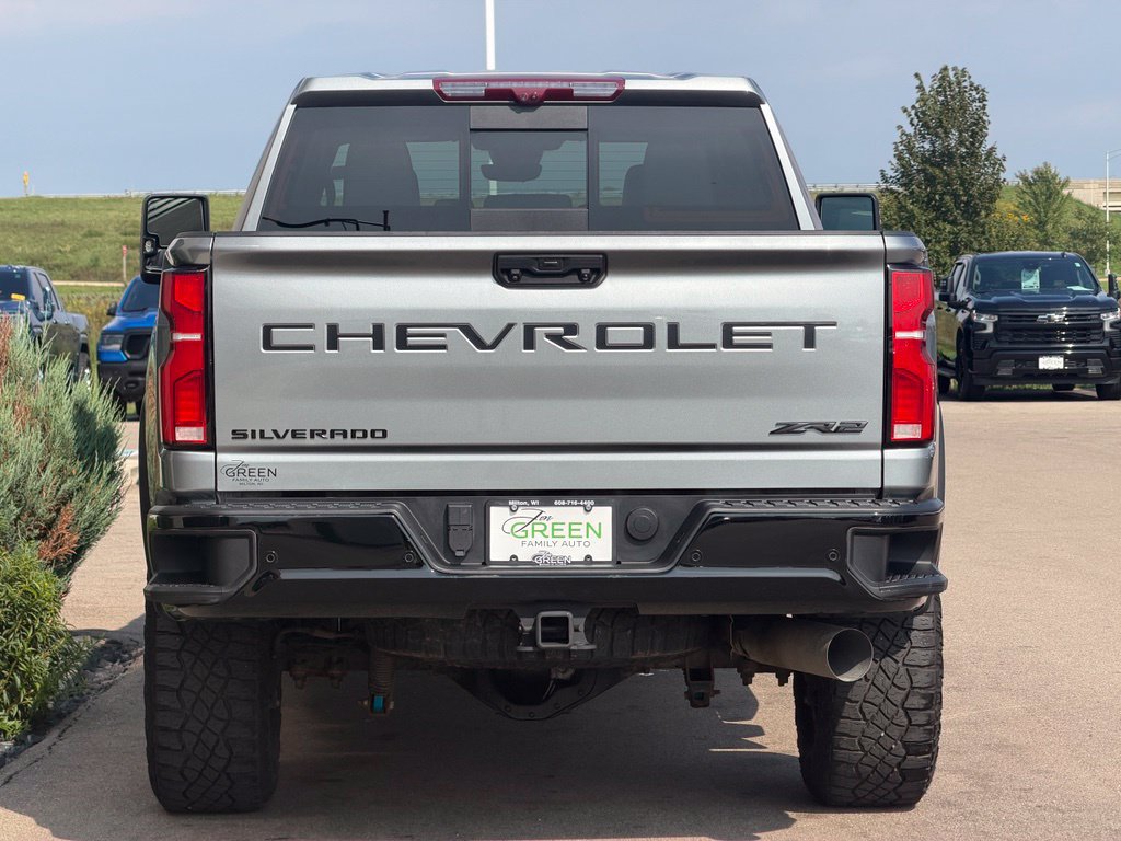 Used 2025 Chevrolet Silverado 2500 ZR2 w/ Technology Package AWD/4WD image 8